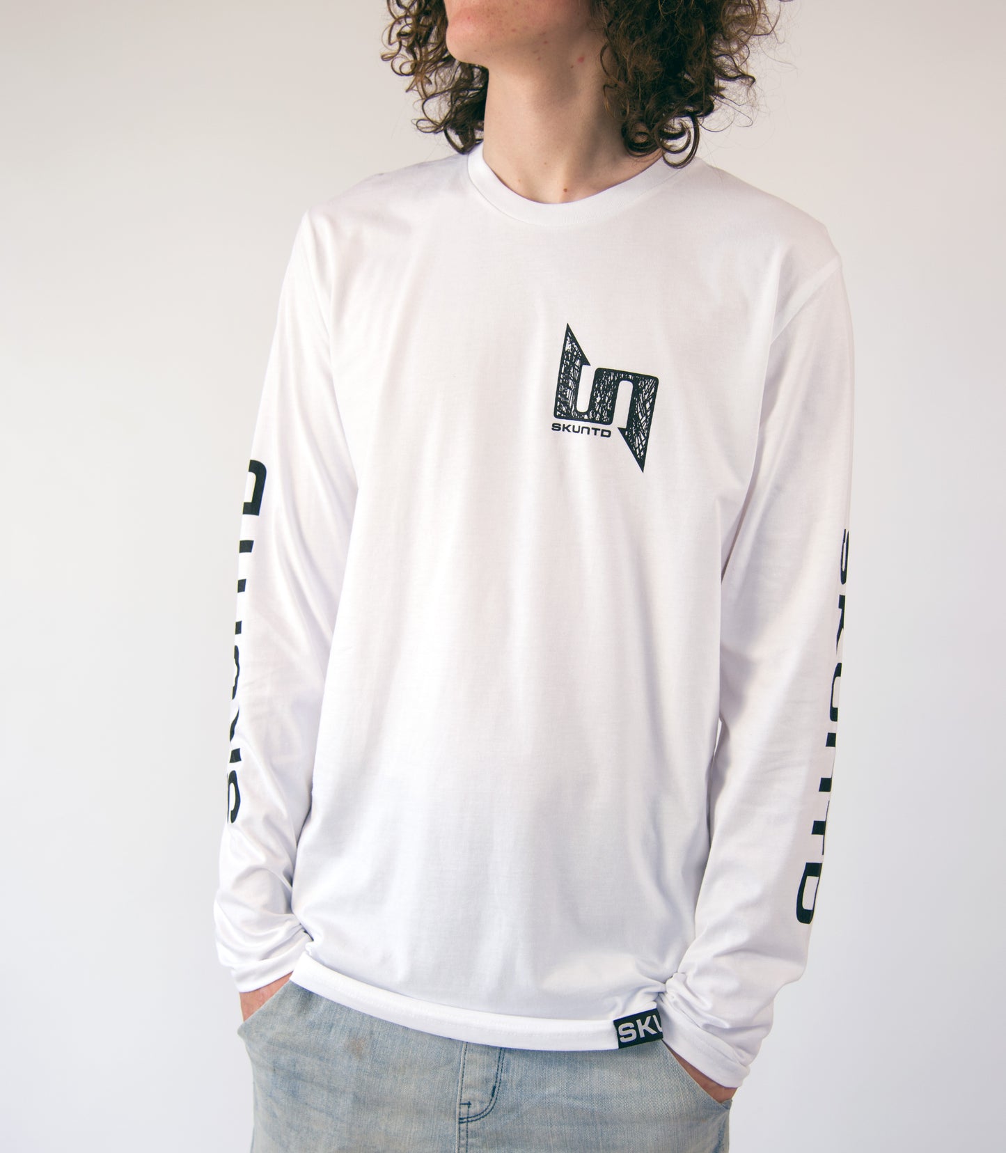 BURNER - LONG SLEEVE WHITE